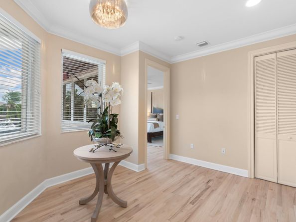 2890 NE 27th St, Fort Lauderdale FL 33306