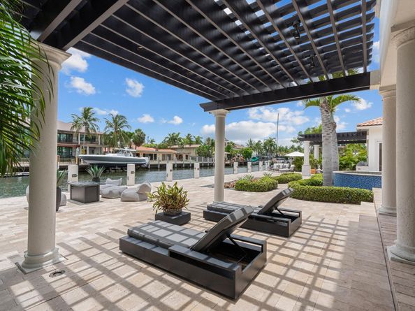 2890 NE 27th St, Fort Lauderdale FL 33306