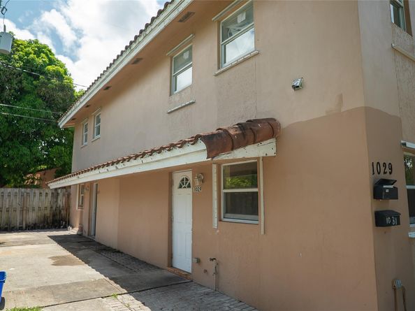 1029 S C St, Lake Worth Beach FL 33460