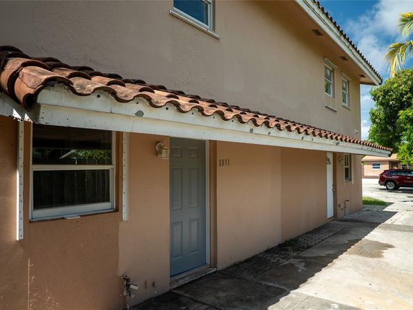 1029 S C St, Lake Worth Beach FL 33460