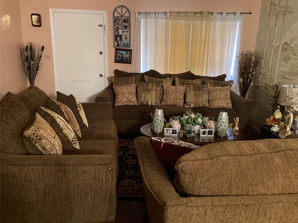 6514 NW 57th Ct, Tamarac FL 33321