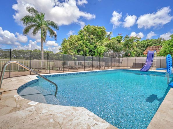 5421 N 36th Ct, Hollywood FL 33021