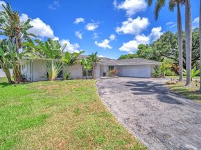 5421 N 36th Ct, Hollywood FL 33021