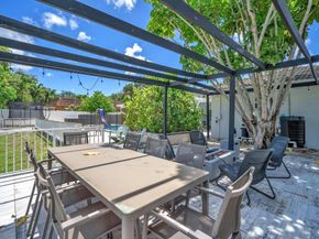 5421 N 36th Ct, Hollywood FL 33021