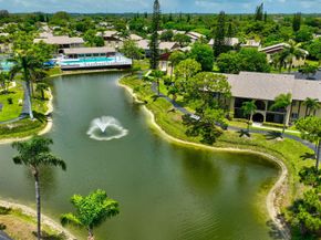 340 Pine Ridge Circle C1, Greenacres FL 33463