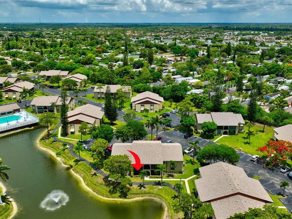 340 Pine Ridge Circle C1, Greenacres FL 33463