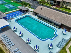 340 Pine Ridge Circle C1, Greenacres FL 33463