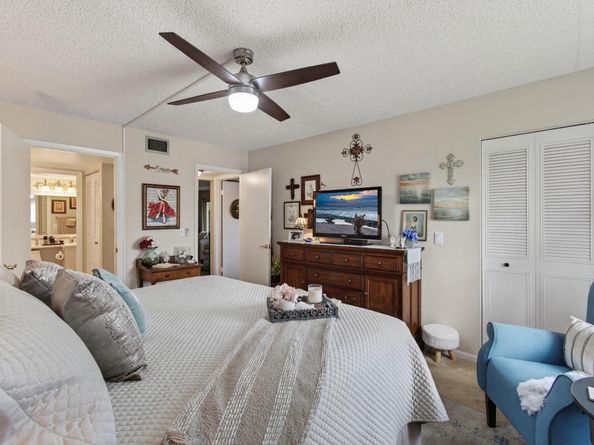 340 Pine Ridge Circle C1, Greenacres FL 33463