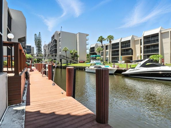 6 Royal Palm 105 Way 105, Boca Raton FL 33432