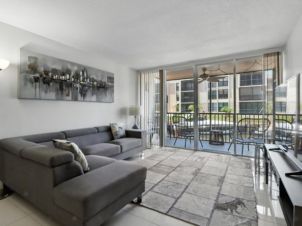 6 Royal Palm 105 Way 105, Boca Raton FL 33432