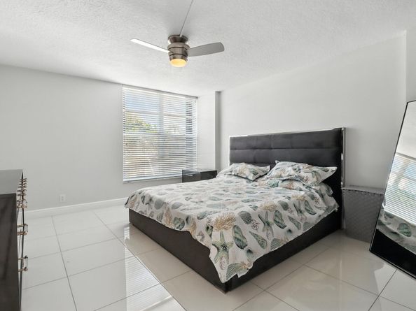 6 Royal Palm 105 Way 105, Boca Raton FL 33432