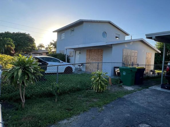 758 SW 3rd Pl, Dania Beach FL 33004