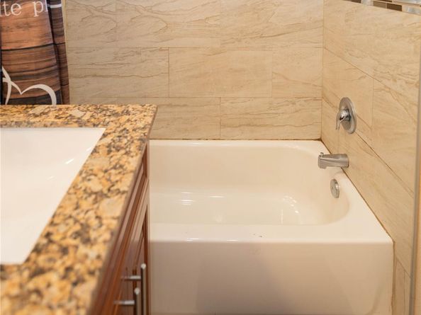 2430 NW 13 St, Pompano Beach FL 33069