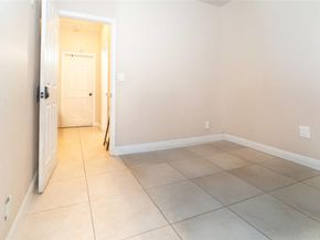 2430 NW 13 St, Pompano Beach FL 33069