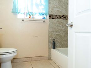 2430 NW 13 St, Pompano Beach FL 33069