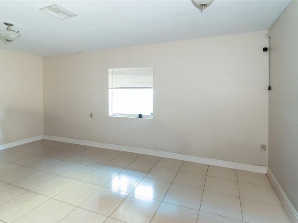 2430 NW 13 St, Pompano Beach FL 33069