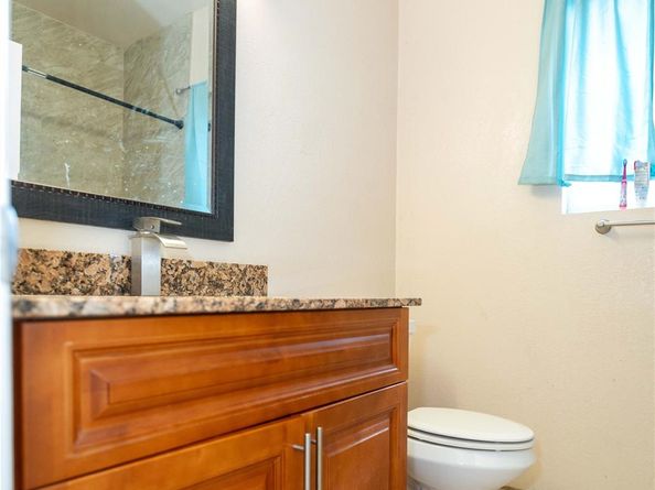 2430 NW 13 St, Pompano Beach FL 33069