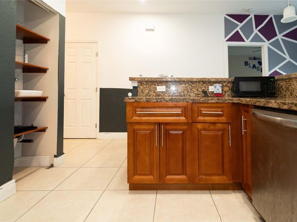 2430 NW 13 St, Pompano Beach FL 33069