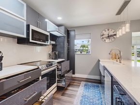 1170 S Drive Circle B, Delray Beach FL 33445