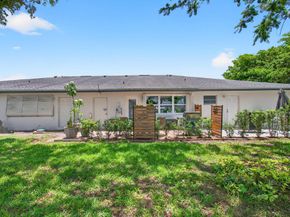 1170 S Drive Circle B, Delray Beach FL 33445