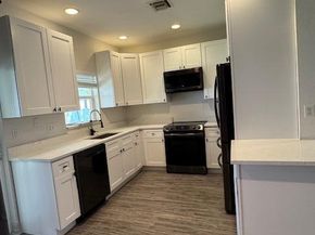 5822 Erik Way, Greenacres FL 33463