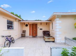 970 SW 67th Ave, North Lauderdale FL 33068