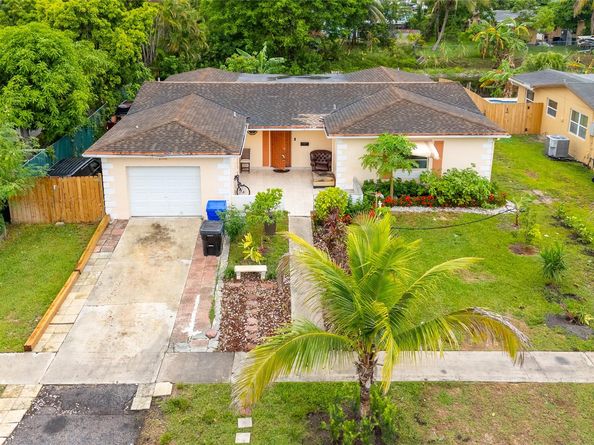 970 SW 67th Ave, North Lauderdale FL 33068