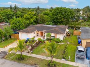970 SW 67th Ave, North Lauderdale FL 33068