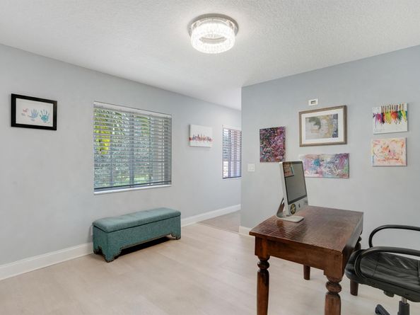 220 Blackbird Lane, Jupiter FL 33458