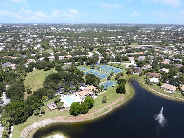 220 Blackbird Lane, Jupiter FL 33458