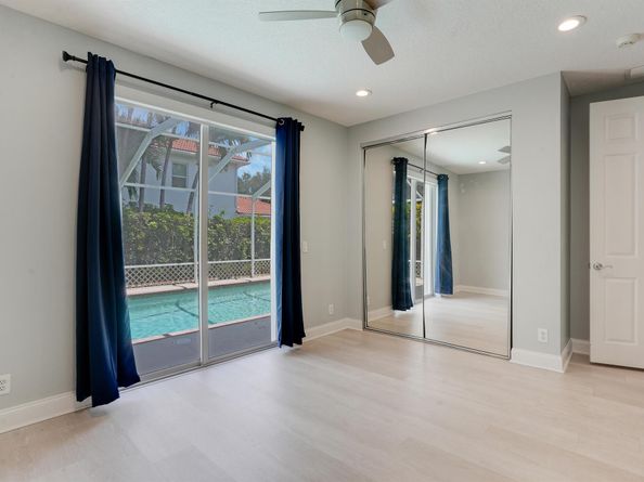 220 Blackbird Lane, Jupiter FL 33458