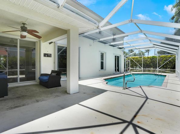 220 Blackbird Lane, Jupiter FL 33458