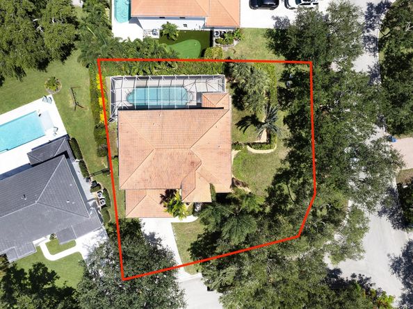 220 Blackbird Lane, Jupiter FL 33458