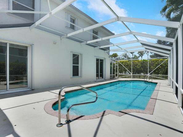 220 Blackbird Lane, Jupiter FL 33458