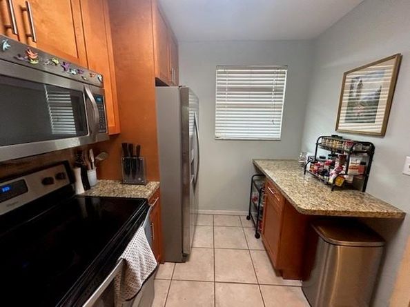 940 NW 106th Ter 203, Hollywood FL 33026