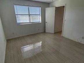 940 NW 106th Ter 203, Hollywood FL 33026