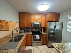 940 NW 106th Ter 203, Hollywood FL 33026