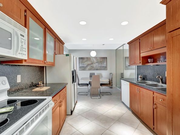 2200 S Ocean Boulevard 405, Delray Beach FL 33483