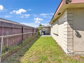 3260 NW 174th St, Miami Gardens FL 33056