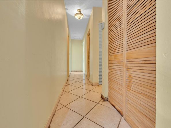 3260 NW 174th St, Miami Gardens FL 33056
