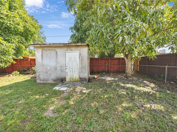 3260 NW 174th St, Miami Gardens FL 33056