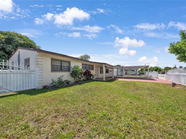 3260 NW 174th St, Miami Gardens FL 33056