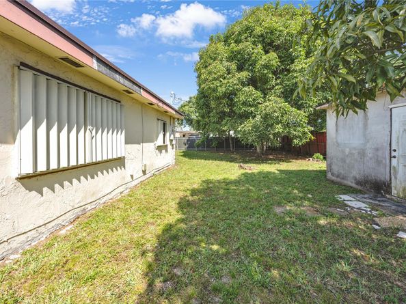 3260 NW 174th St, Miami Gardens FL 33056