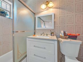 3260 NW 174th St, Miami Gardens FL 33056