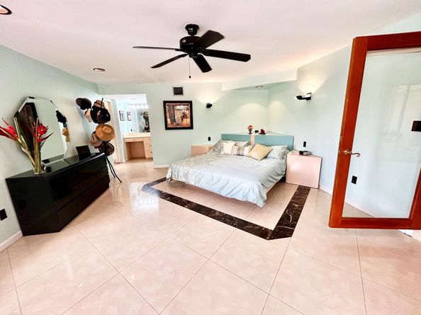 12900 N Bayshore Dr, North Miami FL 33181