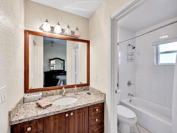 1601 SW 158th Ave, Pembroke Pines FL 33027