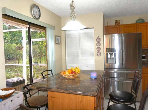 9124 NW 50th Ct, Coral Springs FL 33067