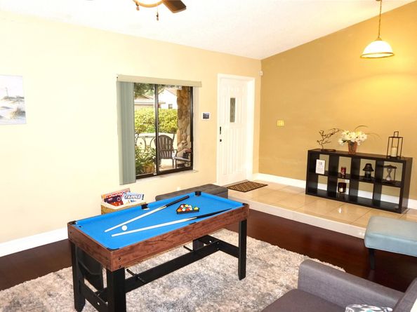 9124 NW 50th Ct, Coral Springs FL 33067