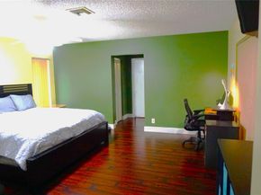 9124 NW 50th Ct, Coral Springs FL 33067