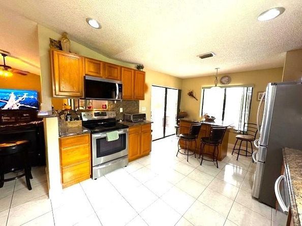 9124 NW 50th Ct, Coral Springs FL 33067